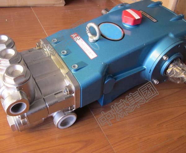 HT400三缸柱塞泵产品图片